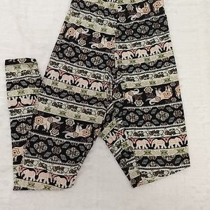 Rue21 Elephant Leggings Size Small